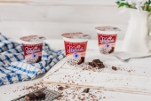 Smetanový jogurt z Valašska stracciatella   